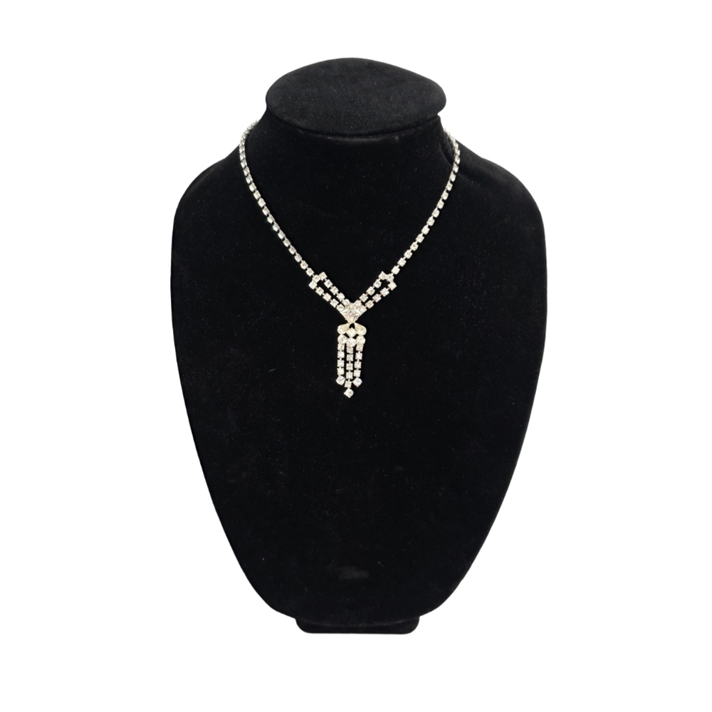 Vintage Art Deco Rhinestone Drop Necklace Sparkly Silver